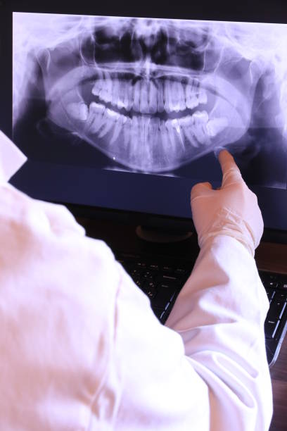 Best Orthodontic Emergency Dentist in Forest Lake, IL